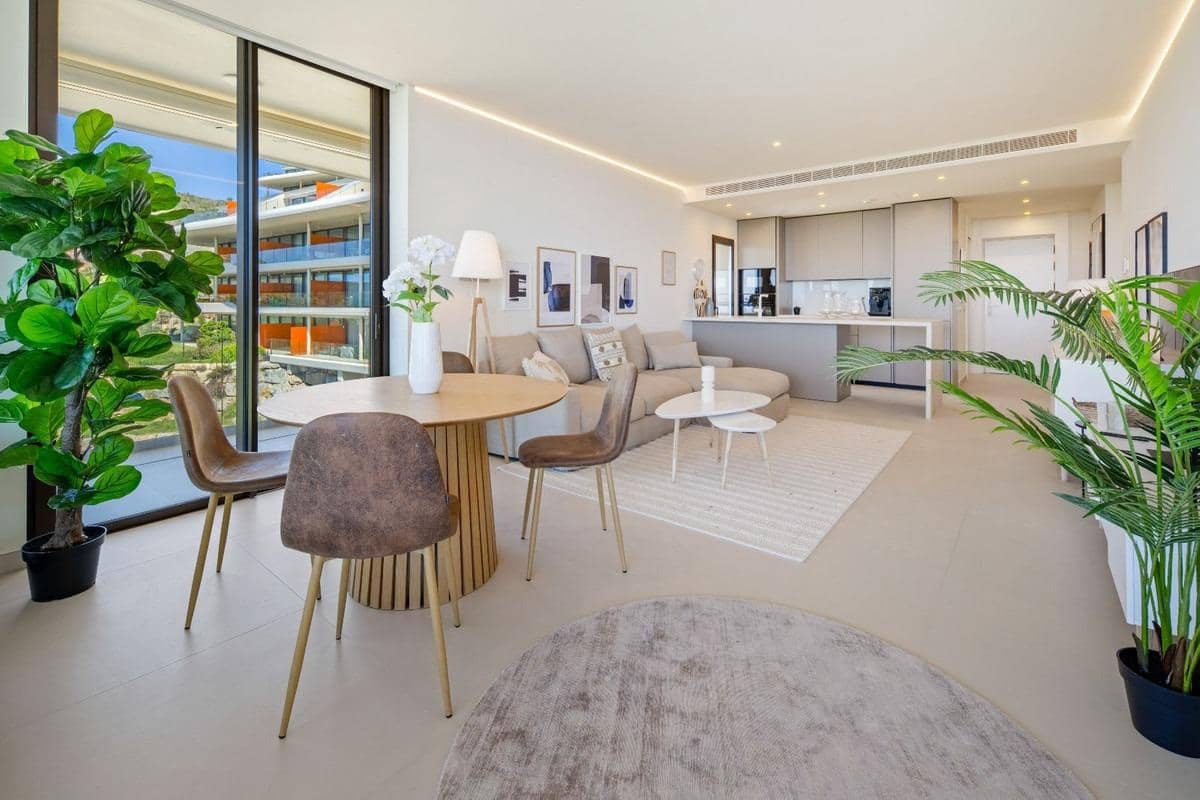 Apartamento de 2 habitaciones en Fuengirola en venta con piscina garaje - 699.000 € (Ref: 10095077)