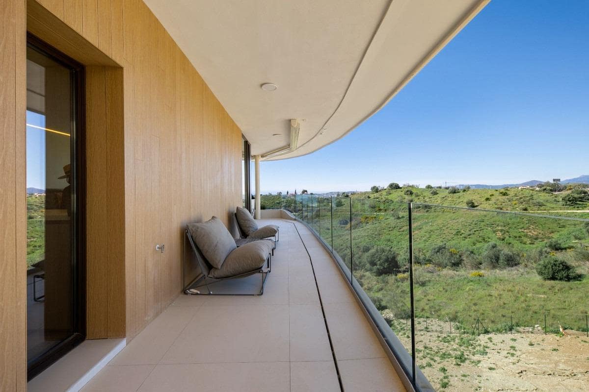 Apartamento de 2 habitaciones en Fuengirola en venta con piscina garaje - 699.000 € (Ref: 10095077)