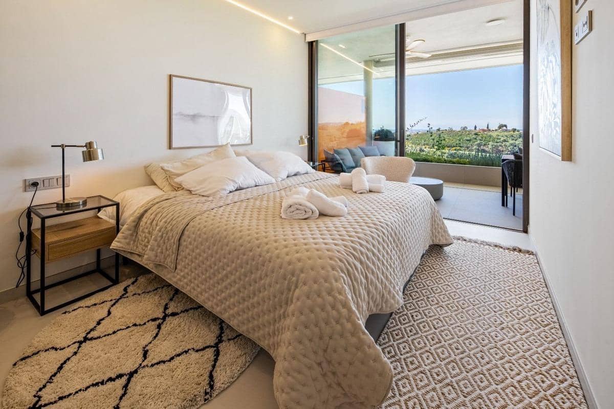 Apartamento de 2 habitaciones en Fuengirola en venta con piscina garaje - 699.000 € (Ref: 10095077)
