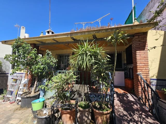 5 soveværelse Byhus til salg i Zona Calvario, Estepona med swimmingpool garage - € 395.000 (Ref: 10095092)