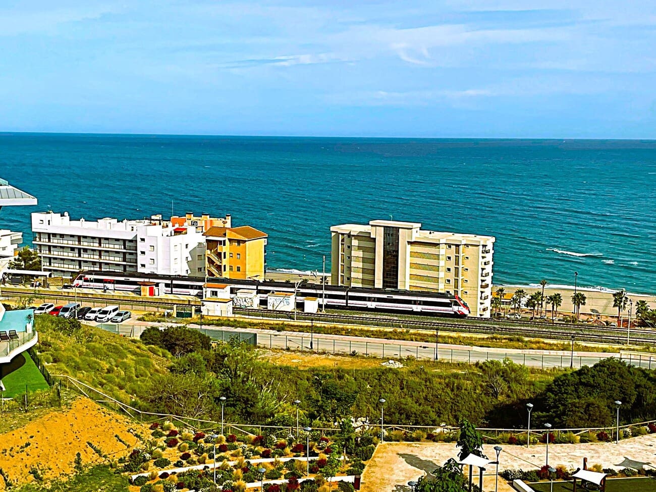2 soverom Leilighet til salgs i Mijas Costa med svømmebasseng garasje - € 420 000 (Ref: 10095098)