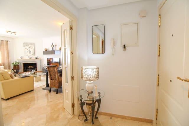 2 soveværelse Lejlighed til salg i Elviria, Marbella med swimmingpool - € 335.000 (Ref: 10095105)