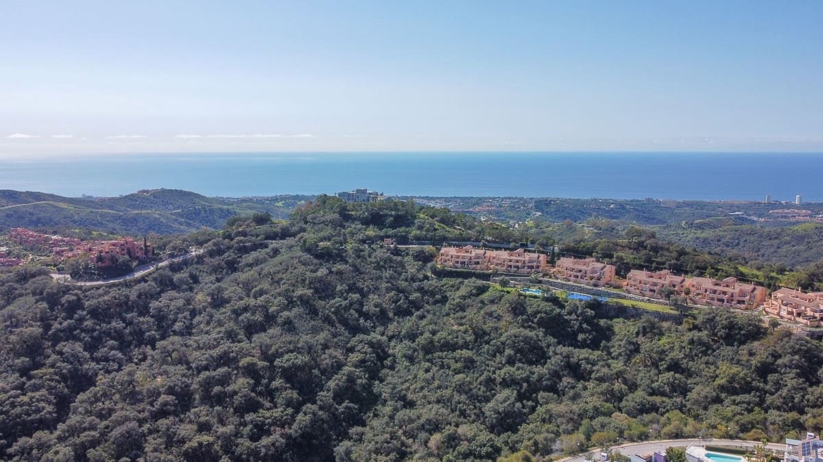2 soveværelse Lejlighed til salg i Elviria med swimmingpool - € 335.000 (Ref: 10095105)