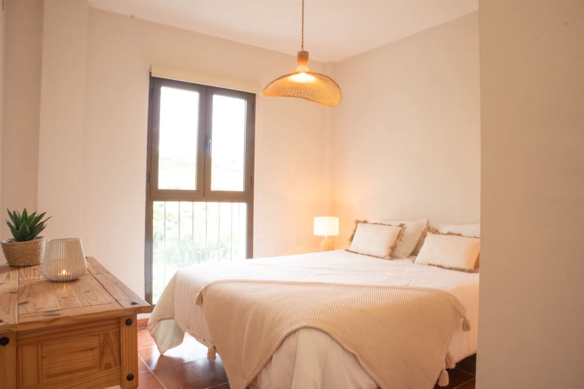 3 soverom Hus til salgs i Casares med svømmebasseng garasje - € 309 000 (Ref: 10095106)