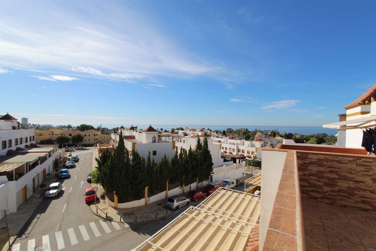 5 slaapkamer Huis te koop in Marbella met zwembad garage - € 560.000 (Ref: 10095120)