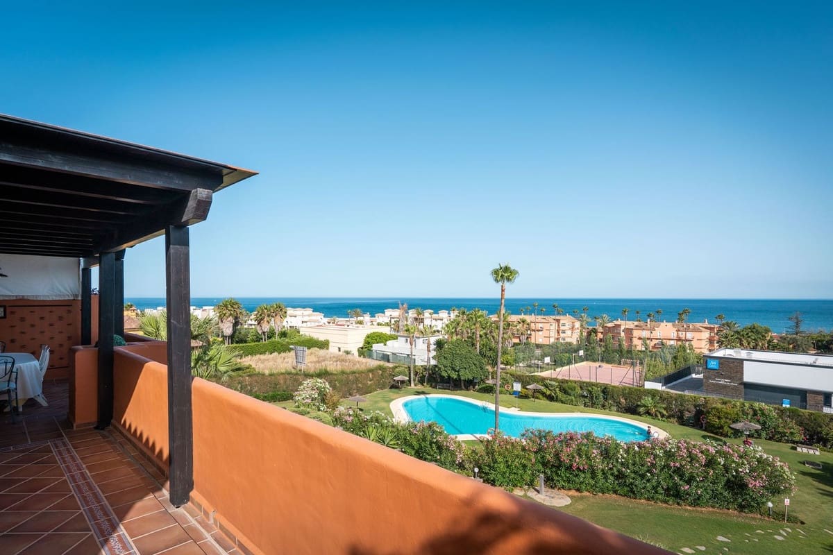 3 soveværelse Lejlighed til salg i Estepona med swimmingpool garage - € 479.000 (Ref: 10095137)