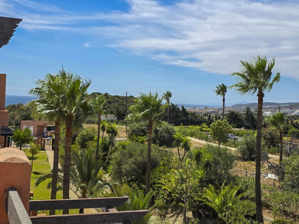 Apartamento de 2 habitaciones en Bahia de Casares en venta con piscina garaje - 265.000 € (Ref: 10095143)