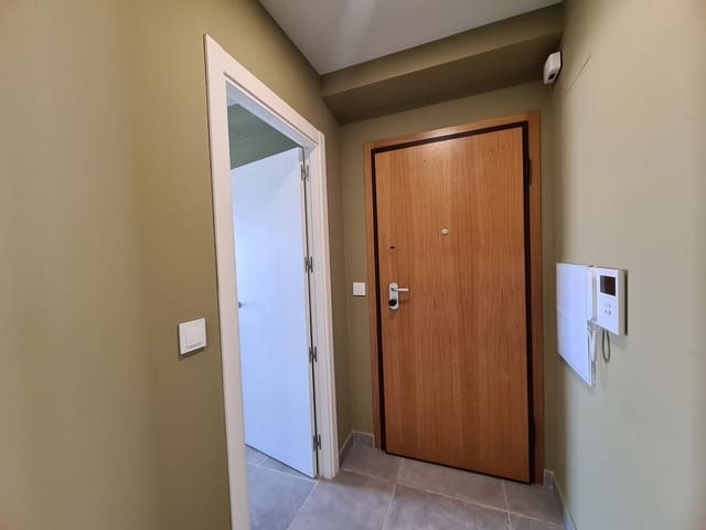 2 quarto Apartamento para venda em Puerto de Estepona, Estepona com piscina garagem - 630 000 € (Ref: 10095149)