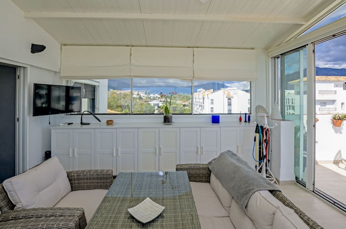 3 slaapkamer Appartement te koop in Puerto Banus met garage - € 1.197.000 (Ref: 10095189)