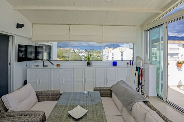 3 slaapkamer Appartement te koop in Puerto Banus, Marbella met garage - € 1.197.000 (Ref: 10095189)