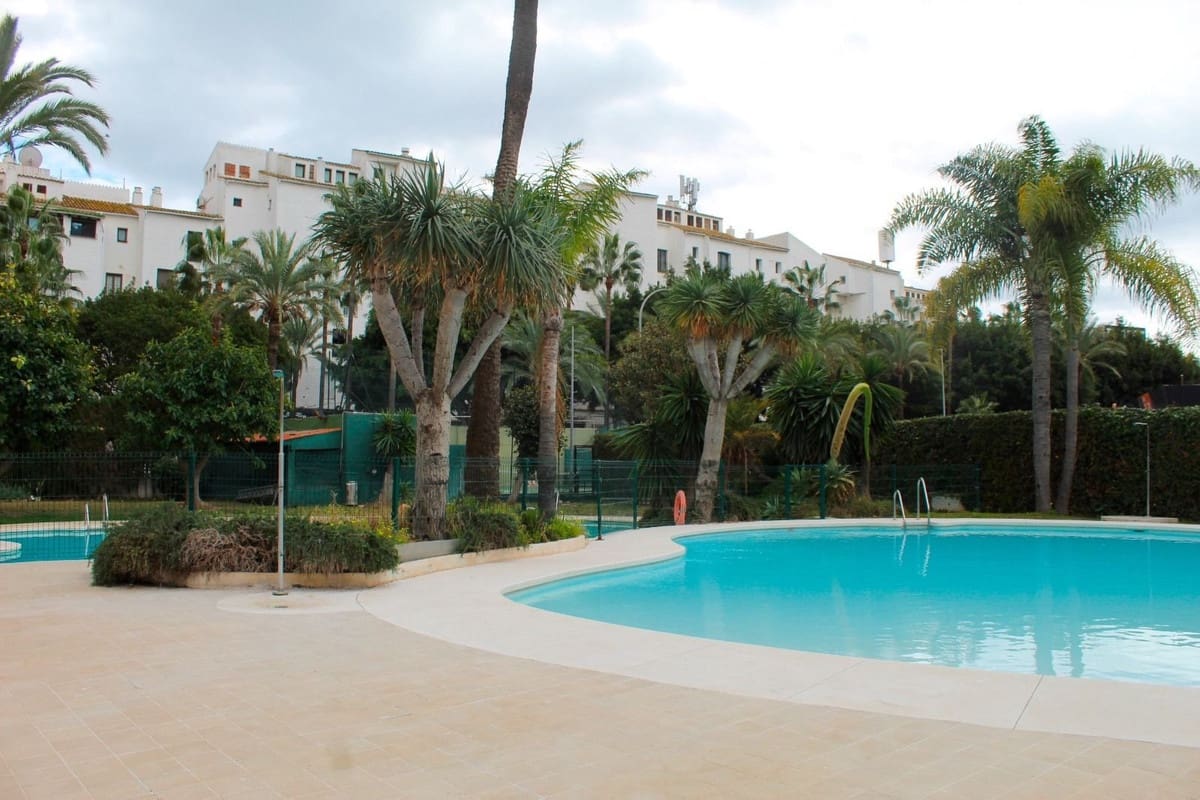 3 slaapkamer Appartement te koop in Puerto Banus met garage - € 1.197.000 (Ref: 10095189)