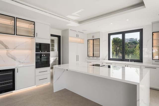 4 camera da letto Villa in vendita in Zona Calvario, Estepona con piscina garage - 2.990.000 € (Rif: 10095195)