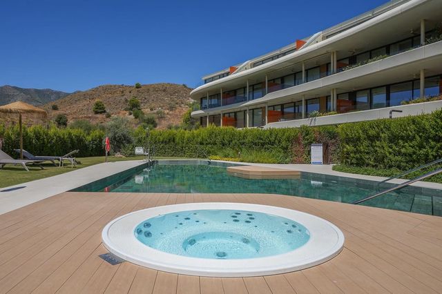3 slaapkamer Appartement te koop in Fuengirola met zwembad garage - € 1.050.000 (Ref: 10095212)