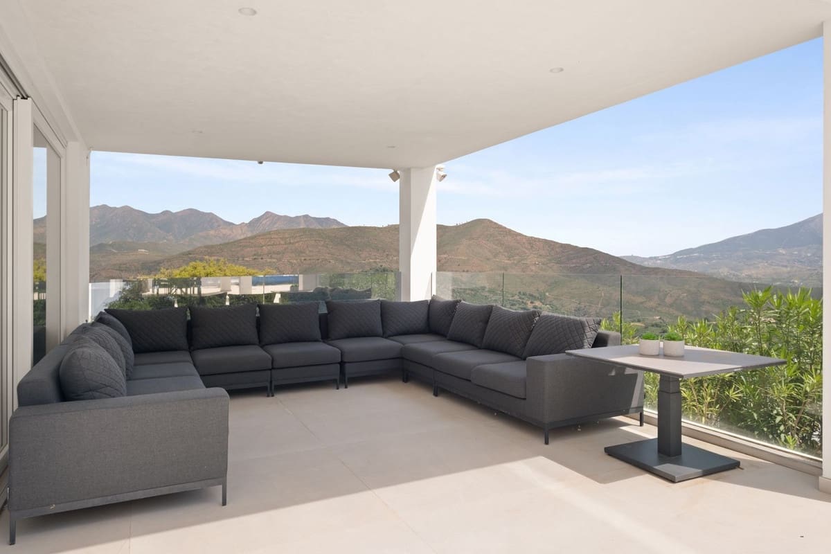 4 quarto Moradia para venda em La Mairena com piscina garagem - 2 899 000 € (Ref: 10095216)