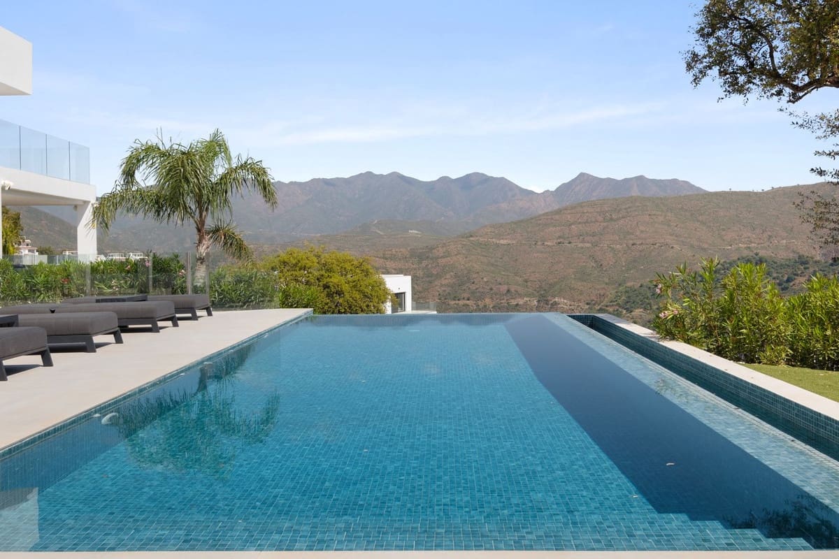 4 quarto Moradia para venda em La Mairena com piscina garagem - 2 899 000 € (Ref: 10095216)
