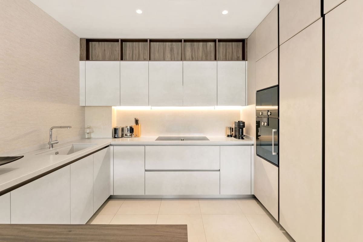 4 chambre Appartement à vendre à Golden Mile avec piscine garage - 4 390 000 € (Ref: 10095217)