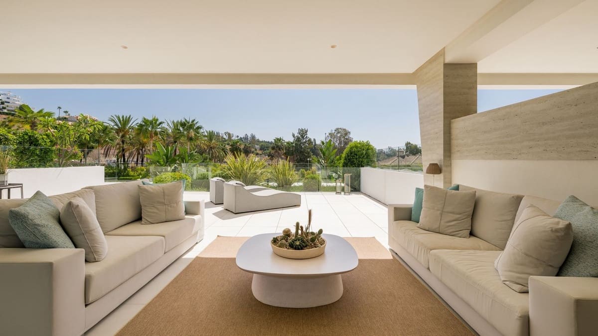 4 chambre Appartement à vendre à Golden Mile avec piscine garage - 4 390 000 € (Ref: 10095217)