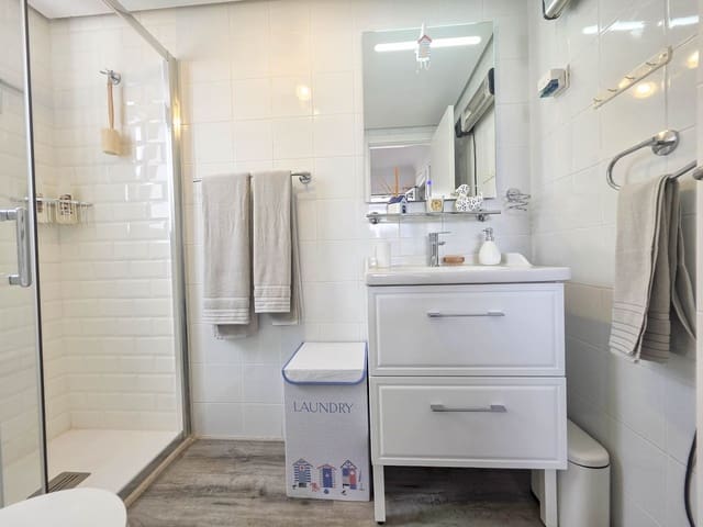 2 makuuhuone Huoneisto myytävänä paikassa La Duquesa / Puerto de la Duquesa, Manilva - 320 000 € (Ref: 10095235)