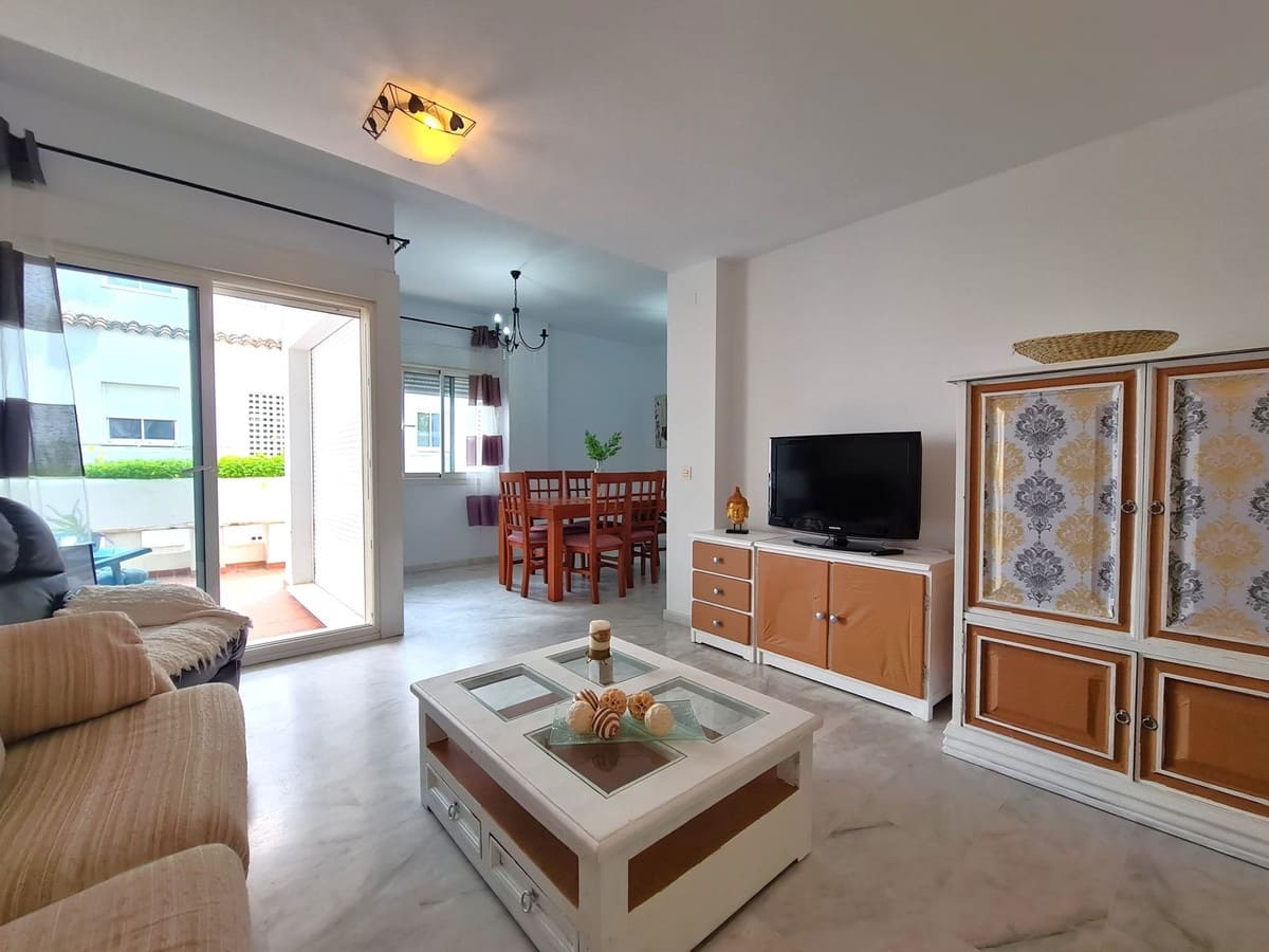 3 quarto Apartamento para venda em Estepona com piscina garagem - 319 000 € (Ref: 10095238)