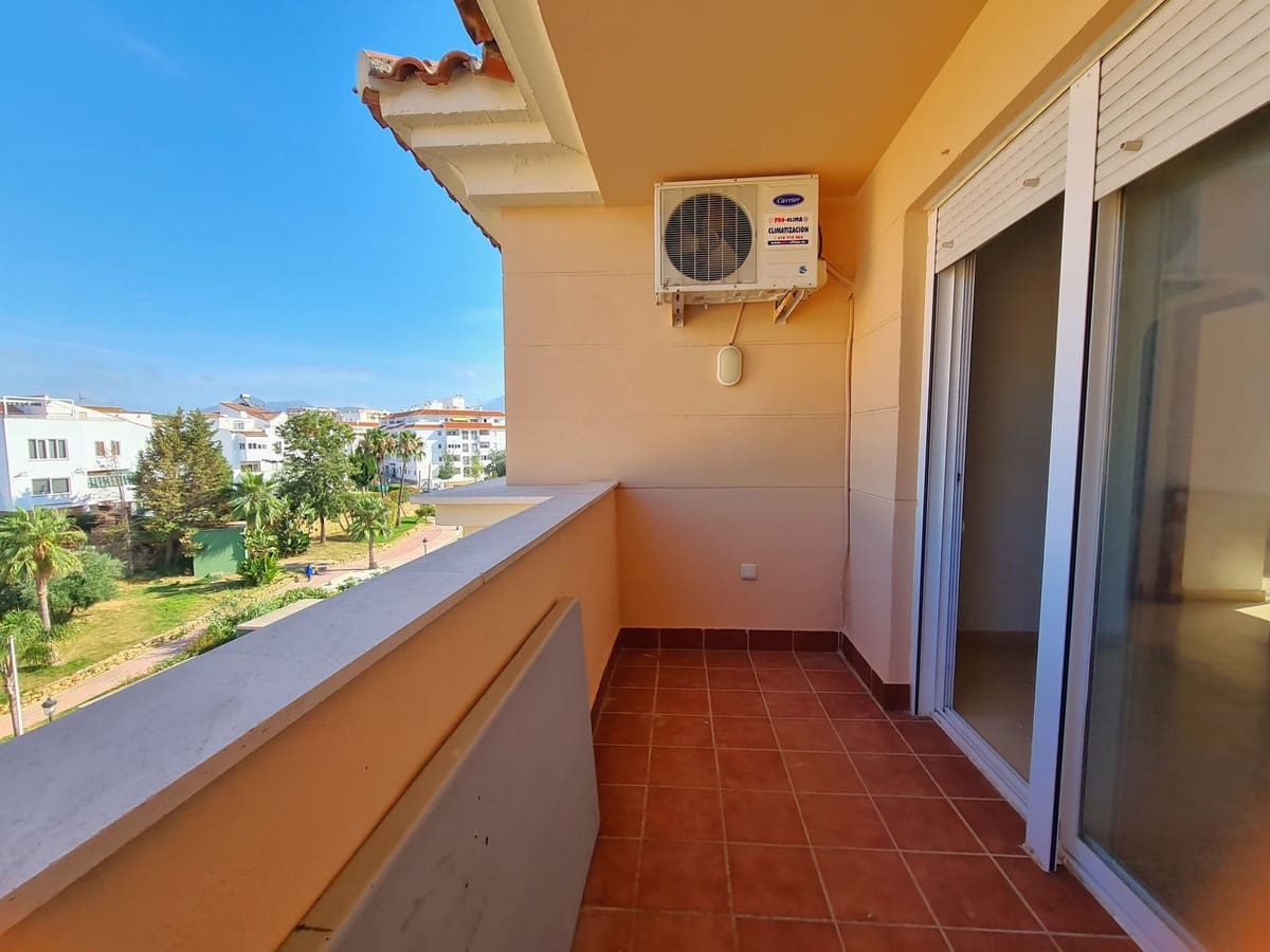 2 soverom Leilighet til salgs i San Luis de Sabinillas med garasje - € 265 000 (Ref: 10095255)
