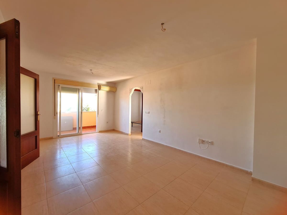 2 soverom Leilighet til salgs i San Luis de Sabinillas med garasje - € 265 000 (Ref: 10095255)