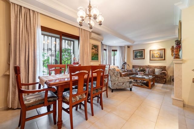 6 sovrum Hus till salu i Aloha Golf, Marbella med pool garage - 1 595 000 € (Ref: 10095270)