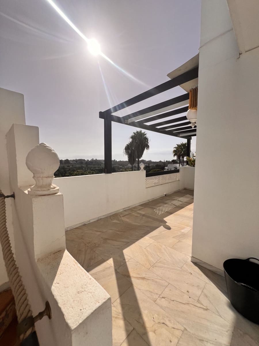 2 soverom Leilighet til salgs i Bel-Air med svømmebasseng garasje - € 410 000 (Ref: 10095276)
