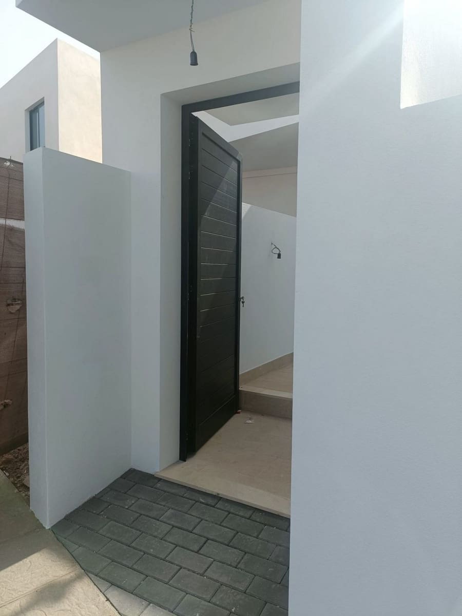 2 chambre Villa/Maison Semi-Mitoyenne à vendre à Villaverde avec piscine garage - 454 000 € (Ref: 10095292)