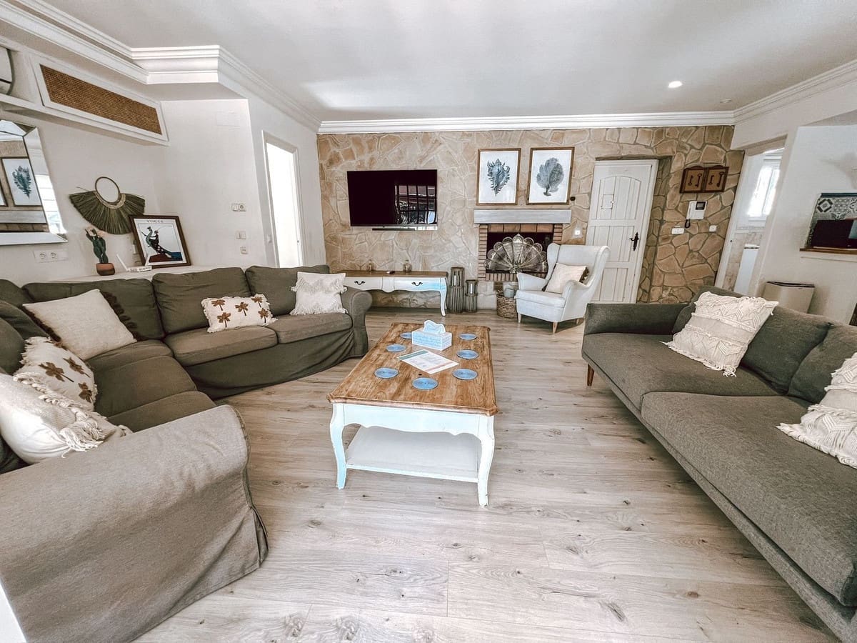 5 sypialnia Willa na sprzedaż w Marbella z basenem - 1 600 000 € (Ref: 10095304)