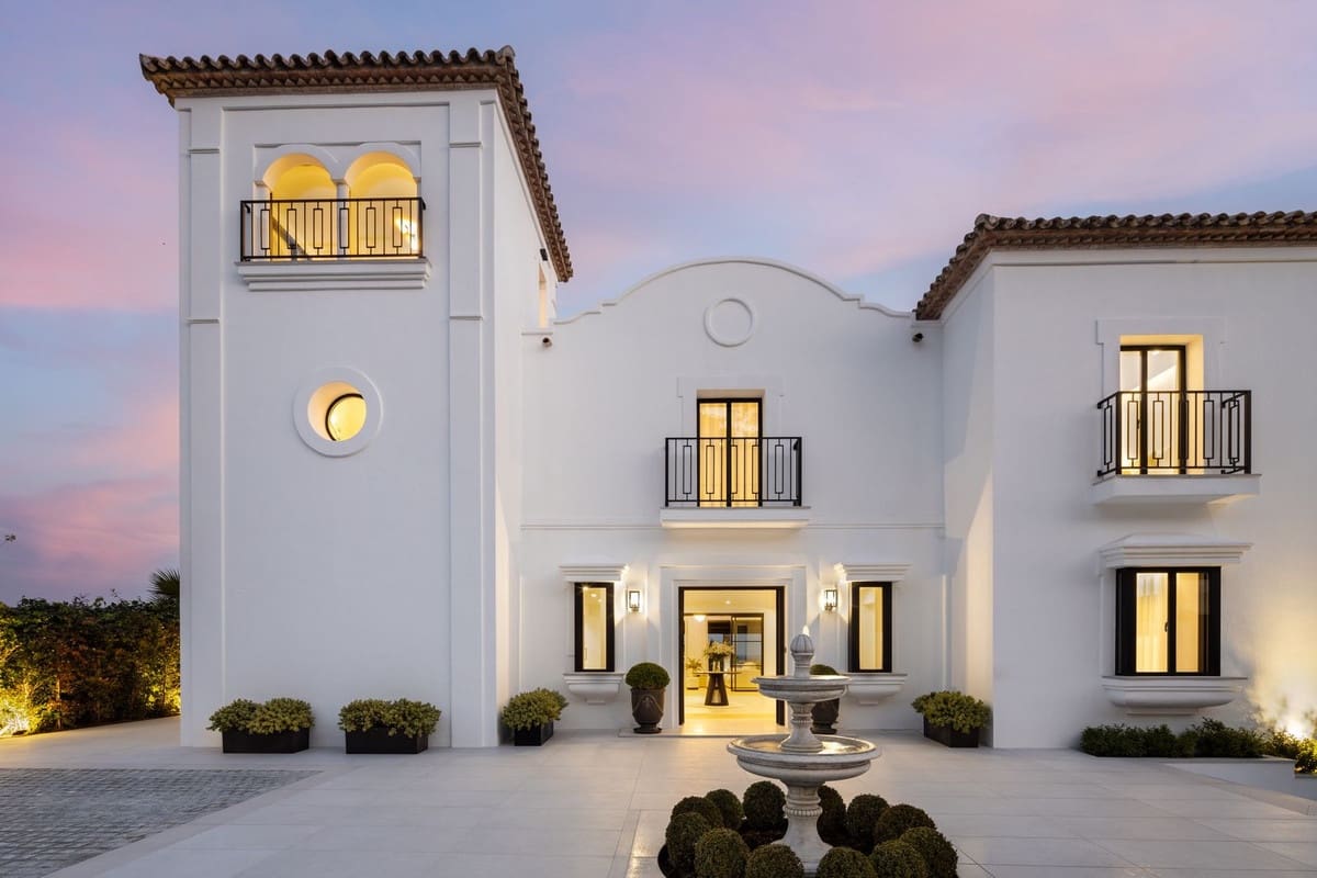 5 slaapkamer Villa te koop in La Quinta met zwembad garage - € 4.900.000 (Ref: 10095312)