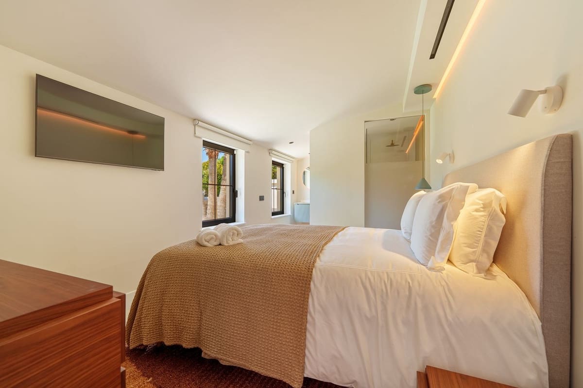 5 Zimmer Villa zu verkaufen in Puerto Banus mit Pool - 5.750.000 € (Ref: 10095314)