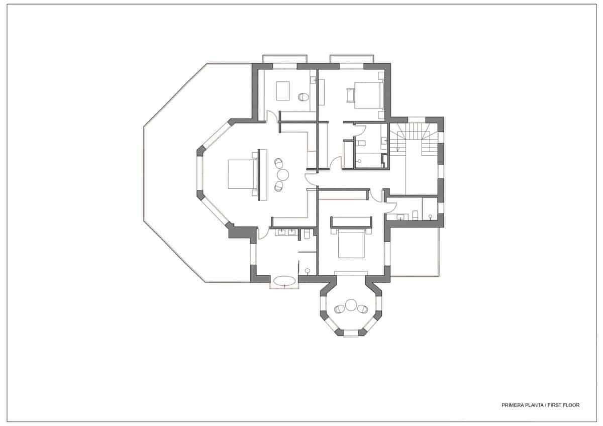 5 sypialnia Willa na sprzedaż w Nueva Andalucia z basenem garażem - 7 995 000 € (Ref: 10095320)
