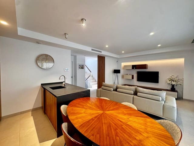 Chalet de 4 habitaciones en Torre-Pacheco en venta con piscina garaje - 530.000 € (Ref: 10095330)