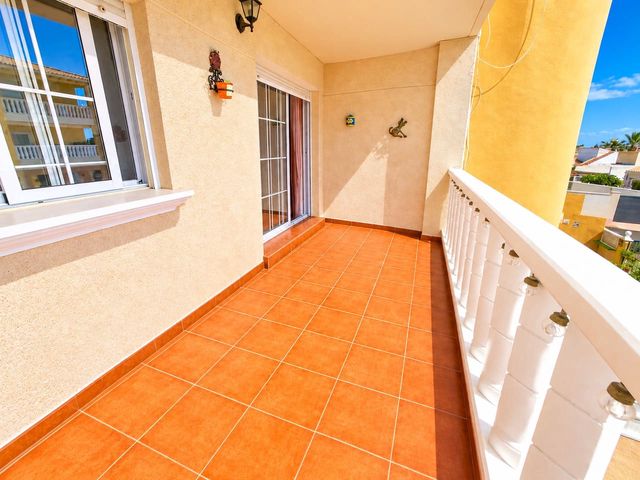 2 sovrum Lägenhet till salu i Cabo Roig, Orihuela med pool garage - 157 500 € (Ref: 10102998)