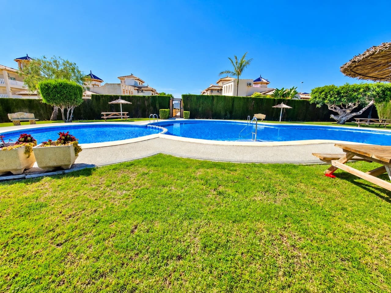 2 sovrum Lägenhet till salu i Cabo Roig med pool garage - 157 500 € (Ref: 10102998)