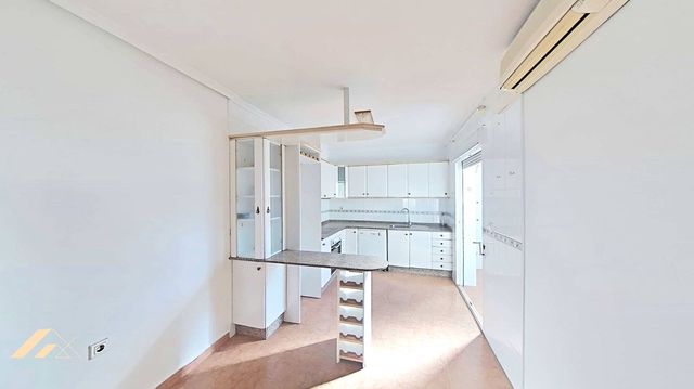 3 soveværelse Lejlighed til salg i San Pedro del Pinatar ciudad, San Pedro del Pinatar - € 250.000 (Ref: 10103001)