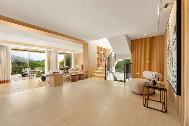 5 sypialnia Willa na sprzedaż w Los Naranjos, Marbella z basenem - 5 150 000 € (Ref: 10103021)