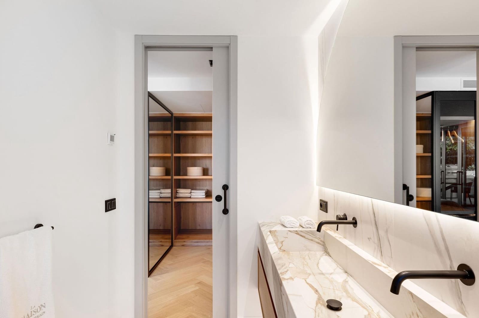 4 makuuhuone Omakotitalo myytävänä paikassa Marbella mukana uima-altaan - 1 899 000 € (Ref: 10103029)