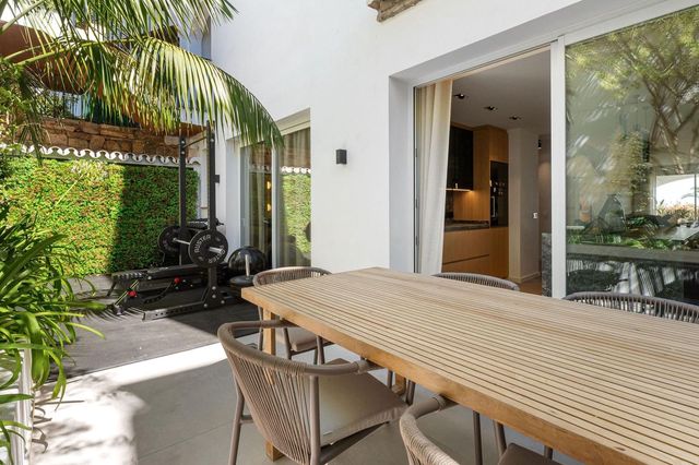 4 makuuhuone Omakotitalo myytävänä paikassa Nagüeles Alto, Marbella mukana uima-altaan - 1 899 000 € (Ref: 10103029)