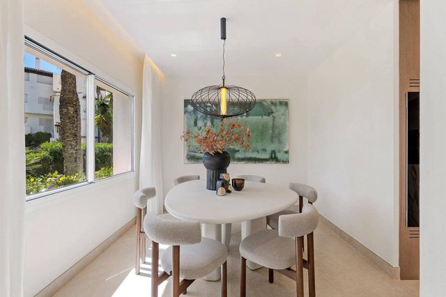 3 bedroom Apartment for sale in Saladillo-Benamara, Estepona with pool - € 1,495,000 (Ref: 10103038)