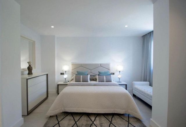 5 Zimmer Villa zu verkaufen in Las Brisas, Marbella mit Pool - 2.800.000 € (Ref: 10103061)