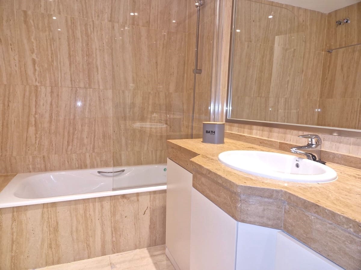 Apartamento de 2 habitaciones en Elviria en venta con piscina garaje - 375.000 € (Ref: 10103065)