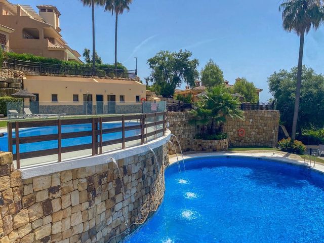 2 soveværelse Lejlighed til salg i Elviria, Marbella med swimmingpool - € 335.000 (Ref: 10103069)