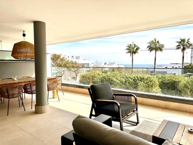 4 soveværelse Lejlighed til salg i Zona Calvario, Estepona med swimmingpool - € 895.000 (Ref: 10103077)