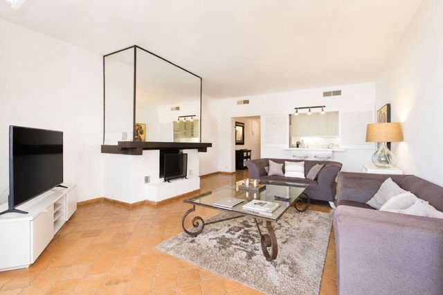 1 makuuhuone Huoneisto myytävänä paikassa Puerto Banus, Marbella - 656 000 € (Ref: 10103079)