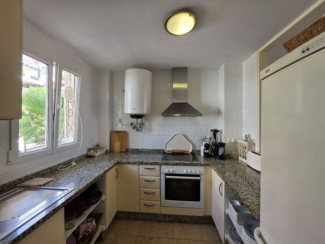 3 chambre Appartement à vendre à Manilva Pueblo, Manilva avec piscine garage - 279 000 € (Ref: 10103087)