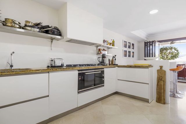 5 Zimmer Haus zu verkaufen in Benahavís pueblo, Benahavís mit Pool Garage - 995.000 € (Ref: 10103089)