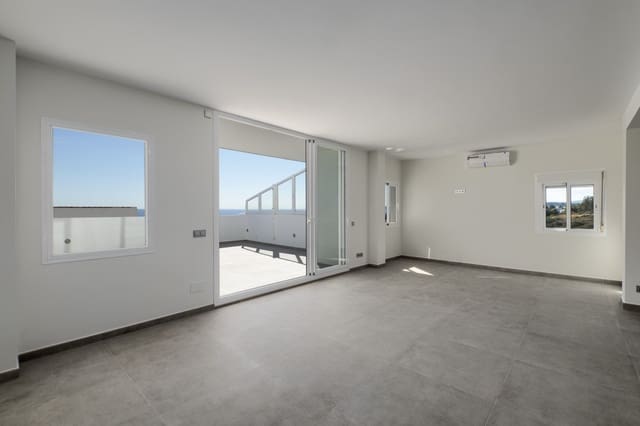 3 soveværelse Lejlighed til salg i Puerto de Estepona, Estepona med swimmingpool - € 695.000 (Ref: 10103092)