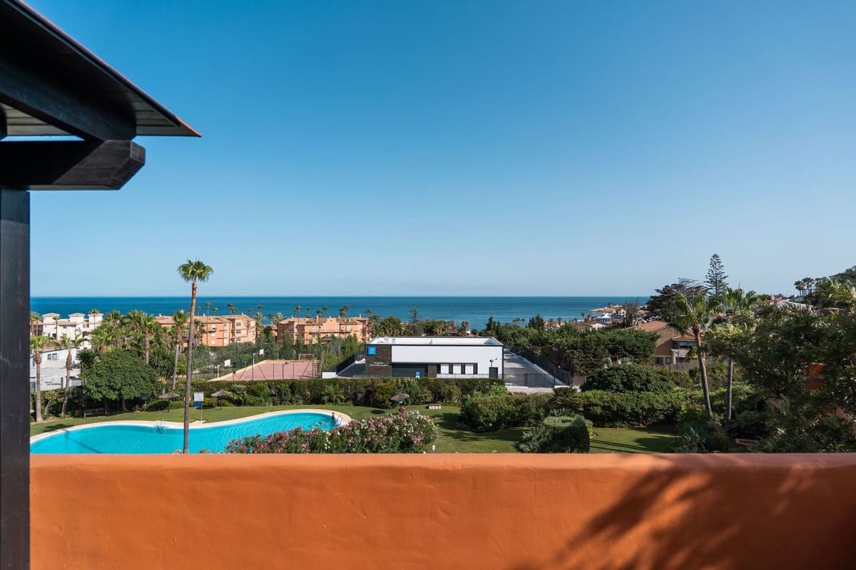 3 soveværelse Lejlighed til salg i Estepona med swimmingpool garage - € 479.000 (Ref: 10103097)
