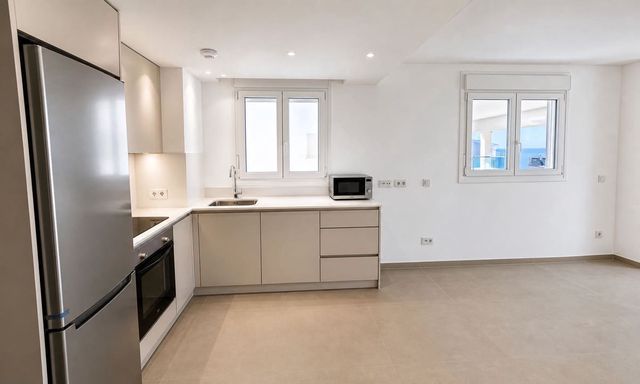2 sypialnia Apartament na sprzedaż w La Duquesa / Puerto de la Duquesa, Manilva z basenem garażem - 399 000 € (Ref: 10103117)